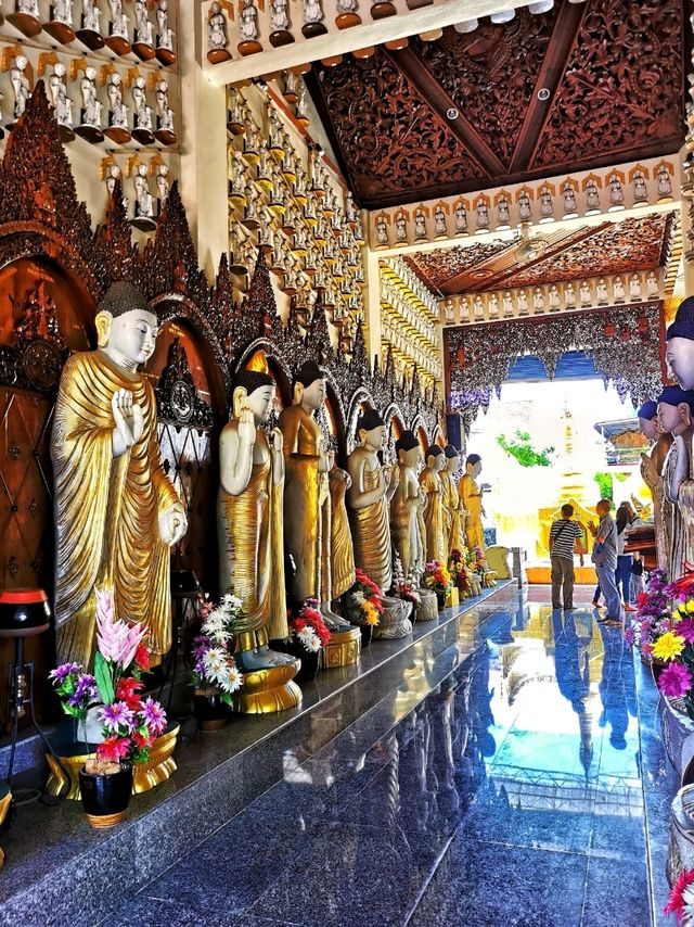 Respledent Burmese temple in George Town