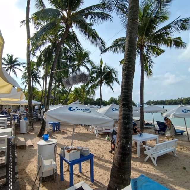 Relaxing Morning at Coastes Sentosa 