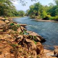 เล่นน้ำ พักผ่อน @ท่าน้ำขุนด่าน นครนายก