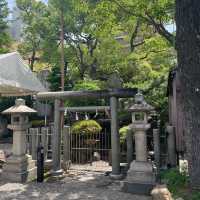รีวิว - Namba Yasaka Shrine ศาลเจ้ากลางเมือง Osaka