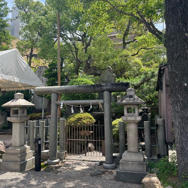 รีวิว - Namba Yasaka Shrine ศาลเจ้ากลางเมือง Osaka