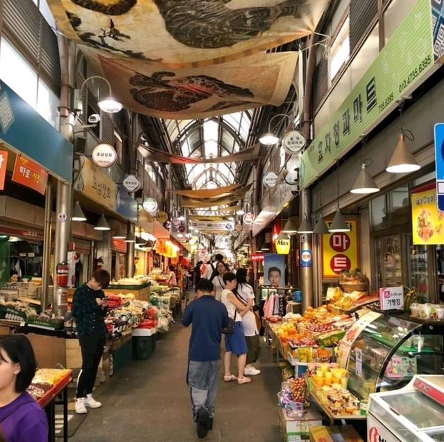 "通仁市場"😎
必試獨特銅板便當