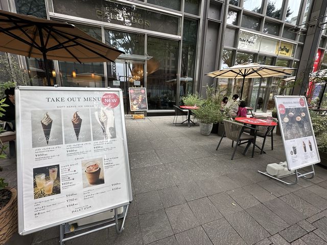 東京・丸の内。『CHOCOLATIER PALET D'OR TOKYO』のこだわりのソフトクリーム