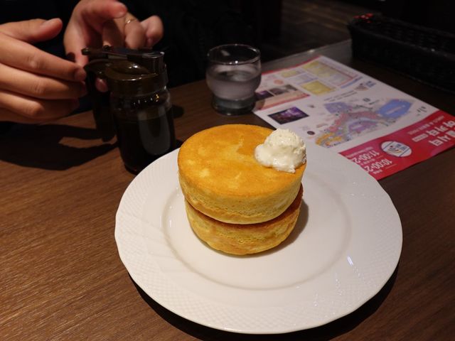 맛있는 커피와 수플레 팬케이크 즐기기 "Hoshino Coffee"🥞☕