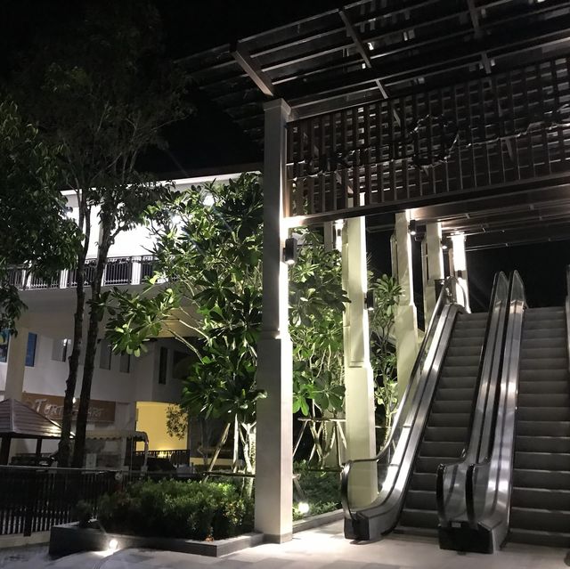 布吉🌴舒適的露天購物中心🛍️🍔🍸🌶️