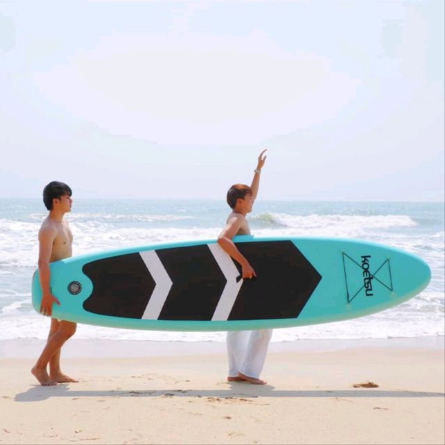 🌊 ซัมเมอร์นี้ชวนครอบครัว แก๊งค์เพื่อน หรือคนรัก 💙💙
ไปนอนฟินริมชายหาดชิลล์ๆ