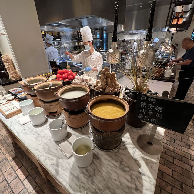 食物豐富 環境舒適 食物豐富 環境舒適