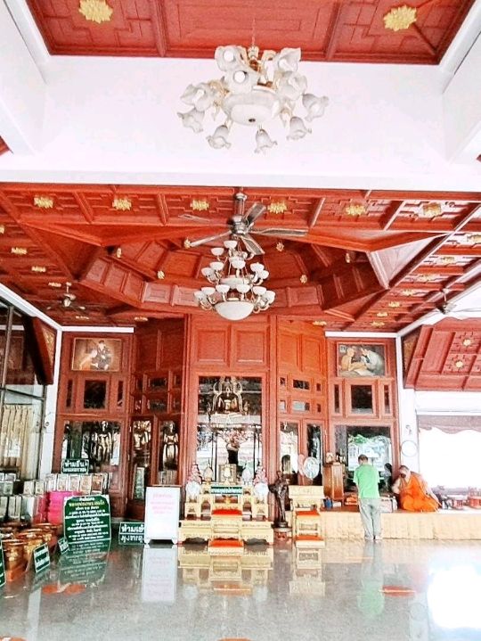 สำนักปฏิบัติธรรม หลวงพ่อเกษม เขมโก