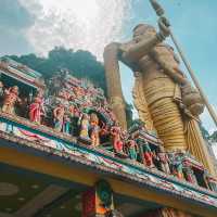 Malaysia’s colorful temples and caves 