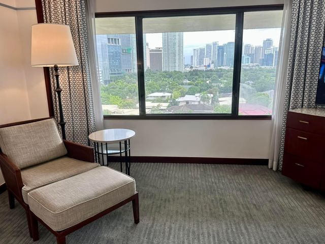 The Peninsula Manila Hotel