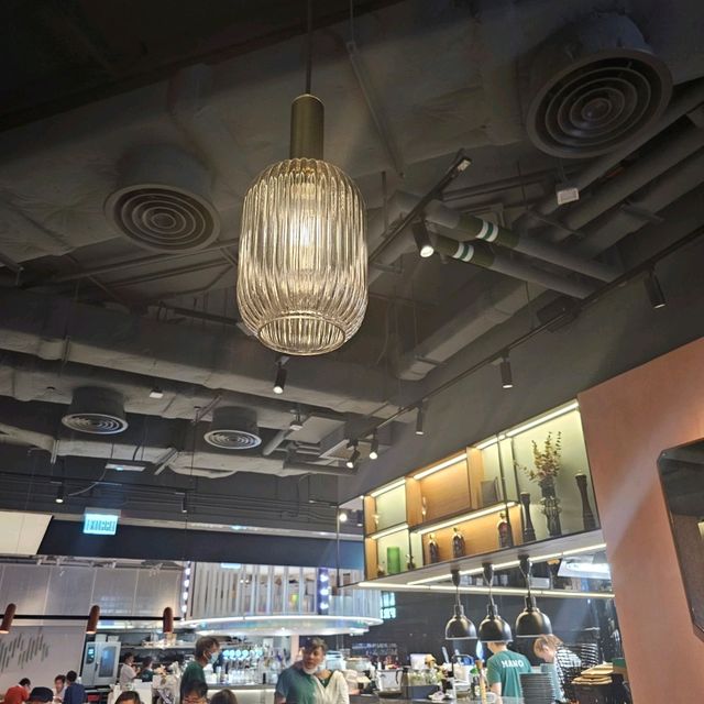 出色的自製pizza和Tiramisu