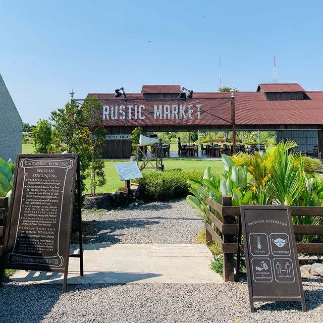 【インドネシア】アンティークなカフェ”Artisan Coffee Ber”