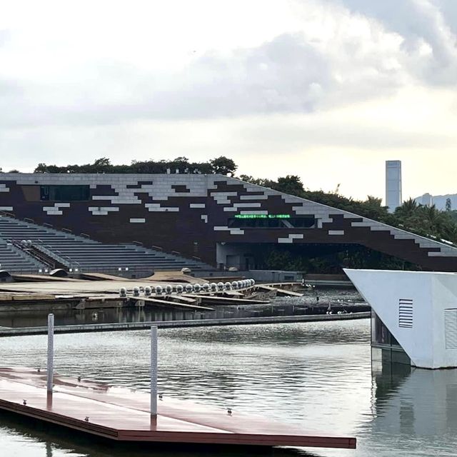 歡樂海岸-沿海而建的購物、文化及娛樂中心