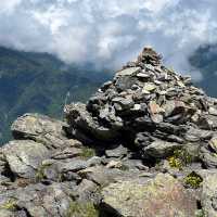 【山梨】山頂手前の絶景分岐、両俣小屋分岐