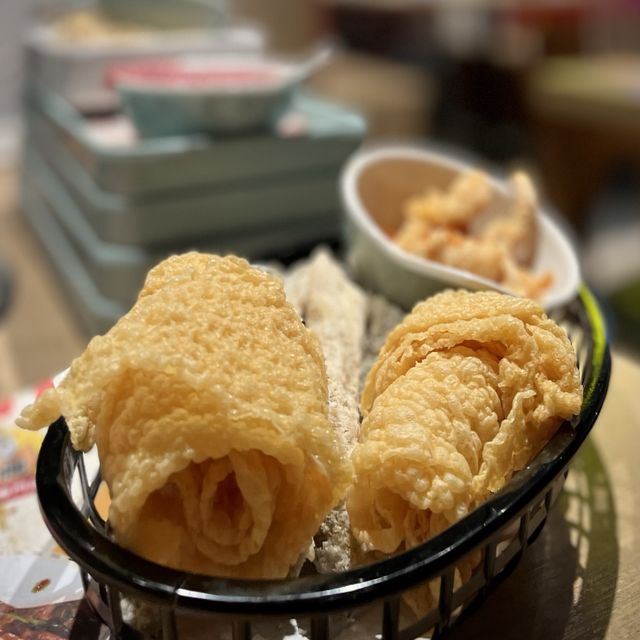 📍香港旺角｜18樓雞煲火鍋 · 性價比極高雞煲邊爐任食套餐🐔邊爐湯底越打越惹味🔥