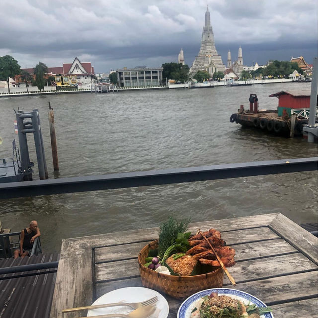 "โรงรส" ร้านอาหารรสชาติไทย ริมแม่น้ำเจ้าพระยา📍