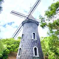 宜蘭伯朗咖啡城堡-古堡、風車、美景、咖啡一網打盡