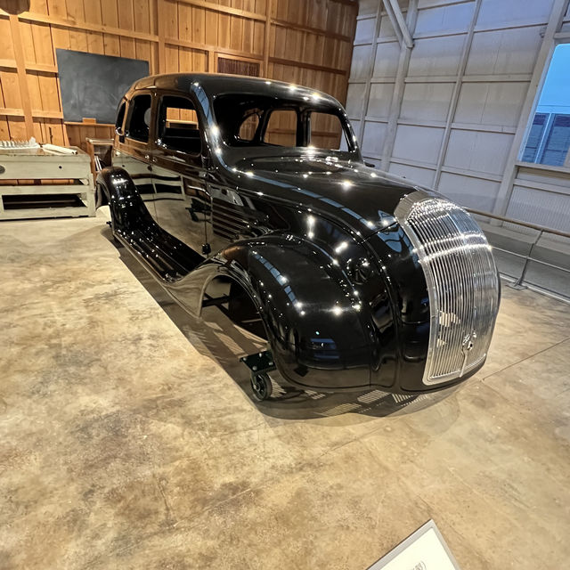 TOYOTA產業技術紀念館是到名古屋必參觀景點