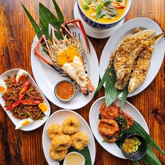 ร้านอาหารเก่าแก่ในอยุธยา ได้รับรางวัล Michelin Guide