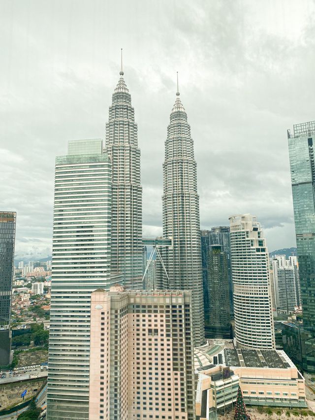 The World’s Tallest Twin Tower 🇲🇾