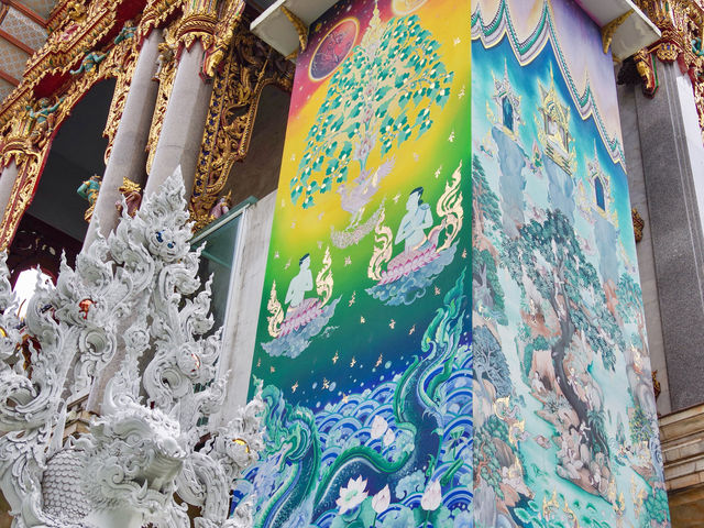 【タイ・バンコク】桃色に包まれた珠玉の寺院🍑