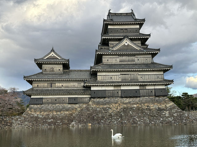 長野・松本。国宝『松本城』   