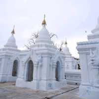 Kuthodaw Pagoda