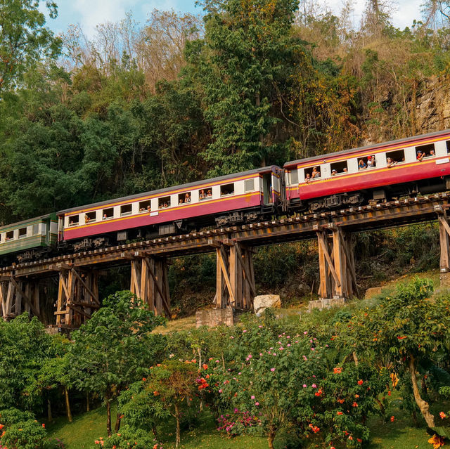 ที่พักวิวรถไฟริมแม่น้ำแคว สวนไทรโยครีสอร์ท จ.กาญฯ