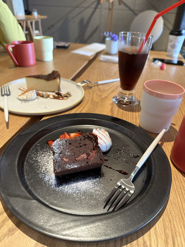 【佐賀】素敵な食器でカフェタイムができる場所〜