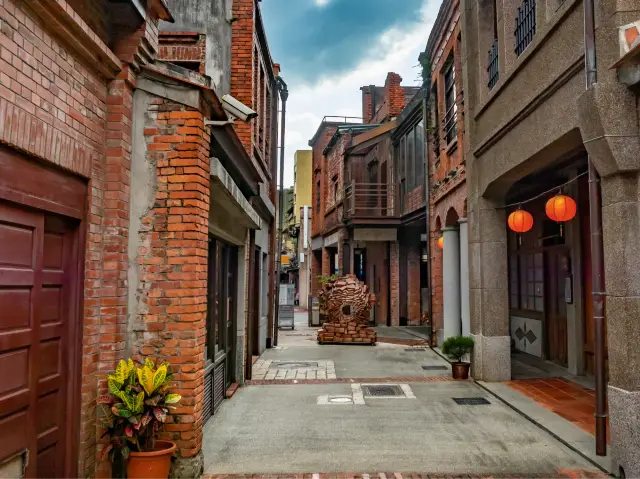 Bopiliao Street... Taipei.