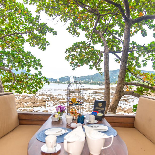 Amari Phuket ที่พักบนเนินเขาย่านหาดป่าตอง