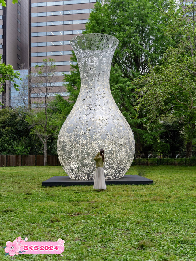 【東京都/日比谷】花と光とアートに包まれる公園