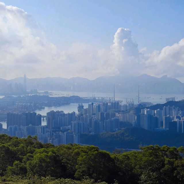 香港深度遊推薦\到郊野公園爬山看美景