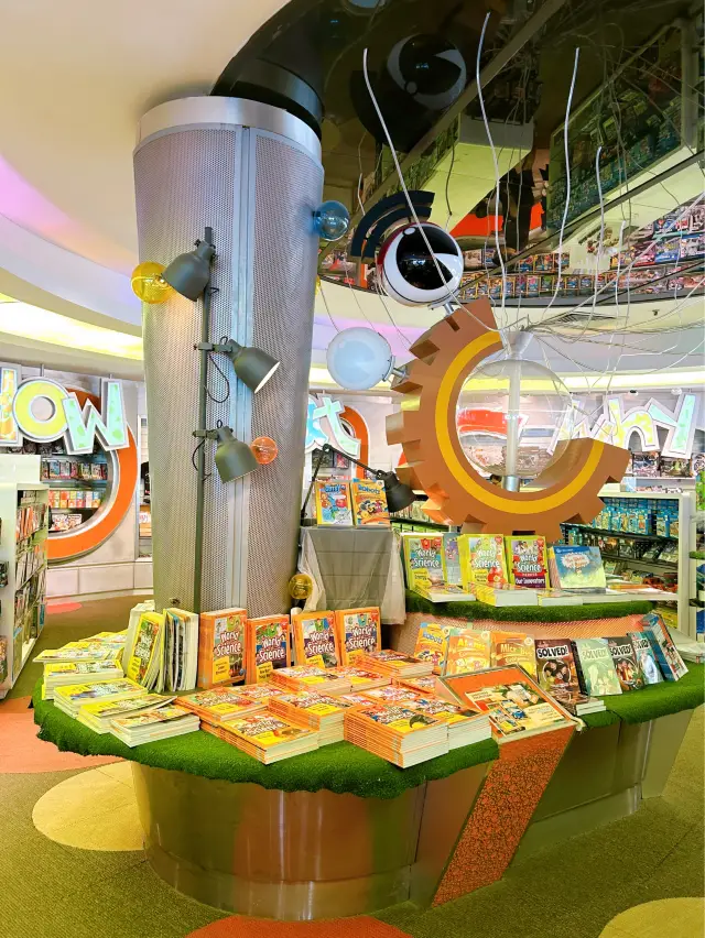 新加坡科學中心的好奇心。