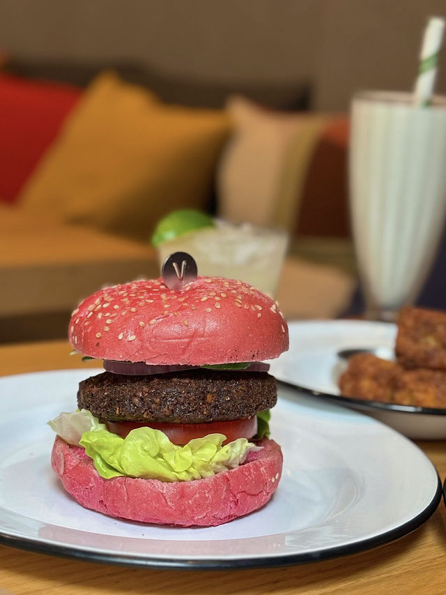 香港上環顛覆我想像的素食漢堡-Beef & Liberty