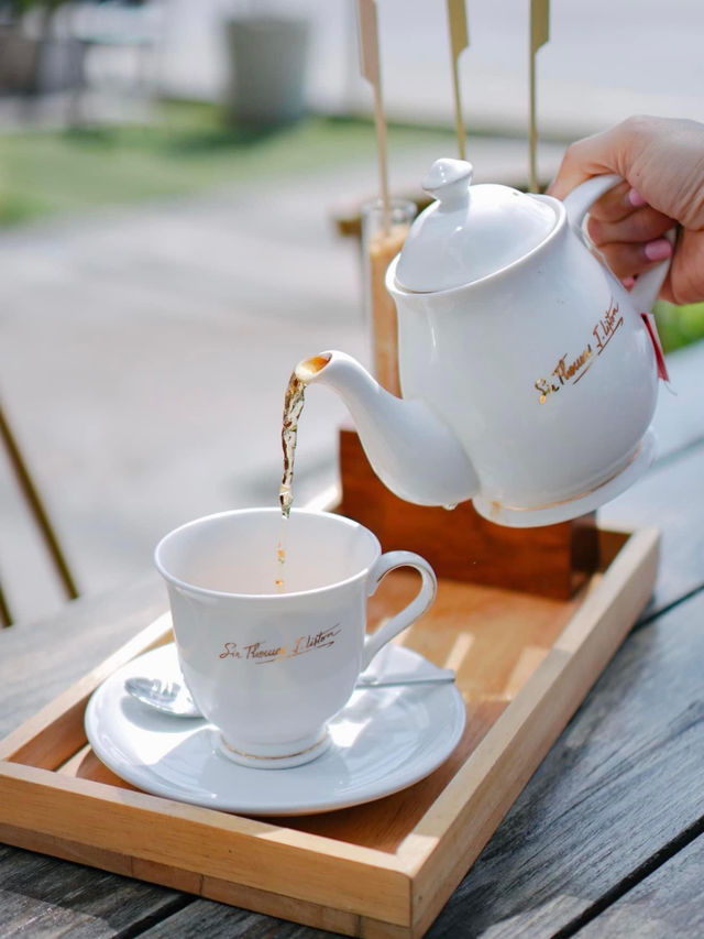 🍵 ร้านกาแฟริมหาดจอมเทียน