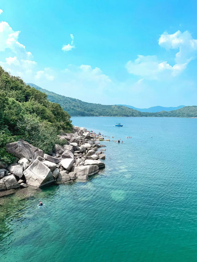 海下灣：與小丑魚共舞的玻璃海夢境
