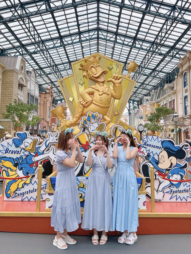 ディズニー女子会🩵夏のディズニーランドが穴場！