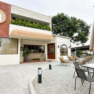 Nimmies Pastry Cafe