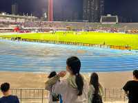 뜨거운 열기를 느끼며 축구도 보고, 환상적인 일몰 뷰도 즐길 수 있는 곳, 수원종합운동장⚽️