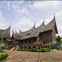 Jakarta: Gateway to Indonesia's Cultural Tapestry