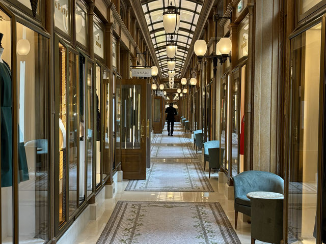 Ritz의 대명사 Ritz Paris에서🤩