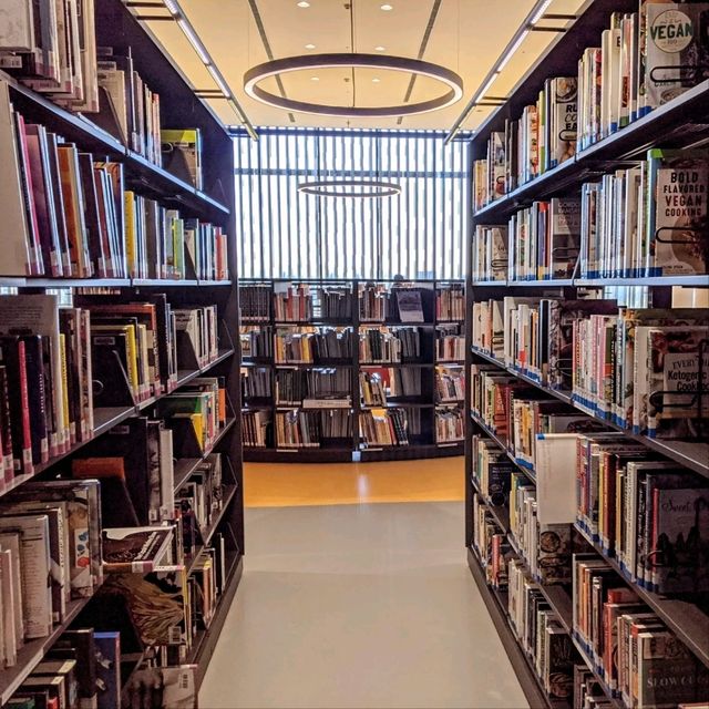 台南-沙龍級別的絕美圖書館：台南新總圖