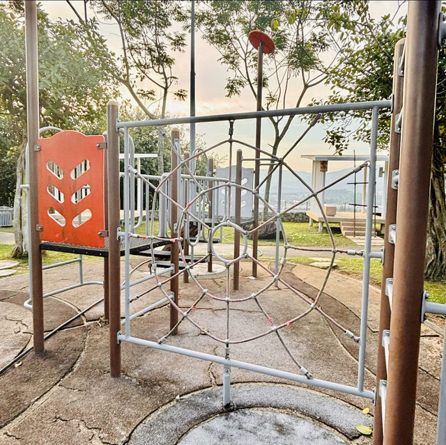 "Review of S2 Hill Park: A Family-Friendly Destination with Scenic Views and Fun Amenities"