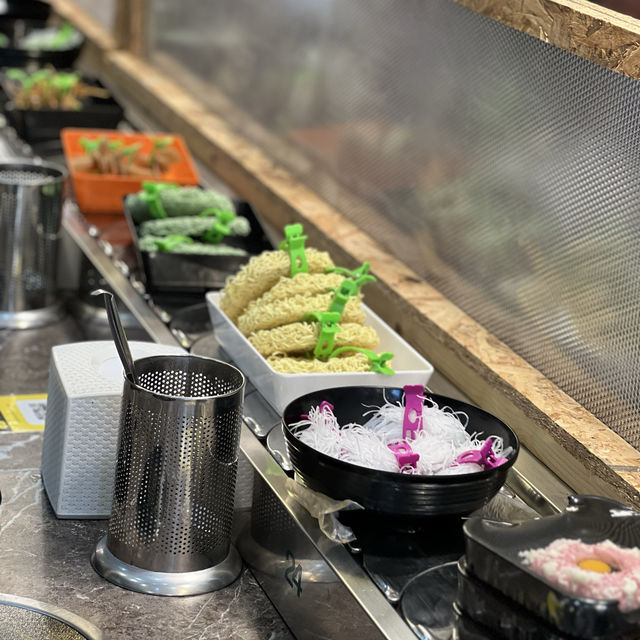 ✨𝗦𝘂𝗸𝗶 𝗢𝗻𝘀𝗲𝗻🫕สุกี้หม่าล่าสายพาน