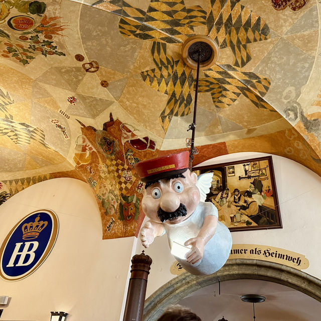 Authentic Bavarian Experience at Hofbräuhaus Munich