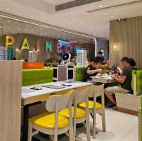 支持一下香港家庭式茶餐廳