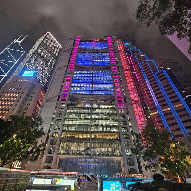 The Most Instagrammable Spot Below Bank of China: A Photographer's Dream