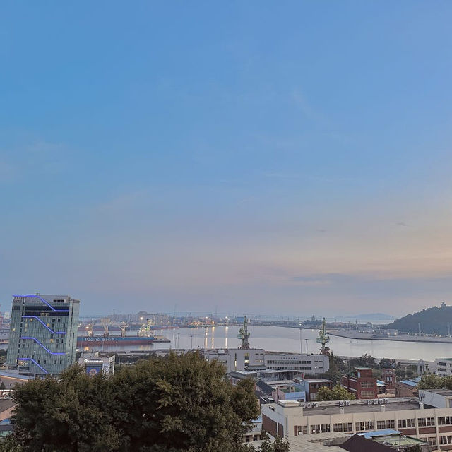 인천항 뷰가 멋진 인천 명소 ‘자유 공원’