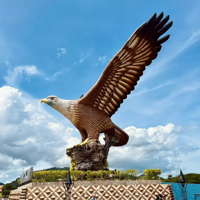 "Exploring Langkawi: Malaysia's Premier Duty-Free Island Paradise"